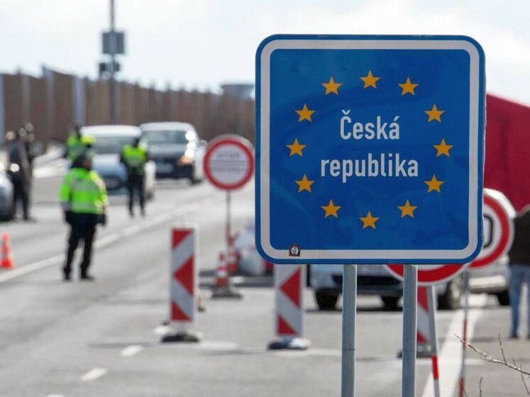 Чехія закрила в'їзд для росіян із туристичними візами