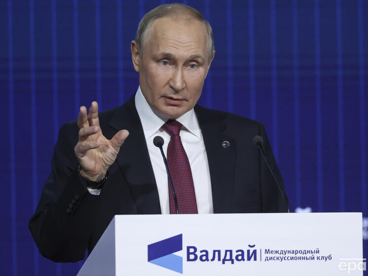 Путін заявив, що особисто сказав Шойгу "продзвонити" західні країни щодо нібито української "брудної бомби"