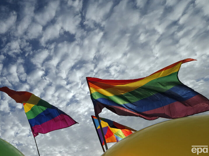 "Є традиції і совість". Держдума РФ в першому читанні ухвалила законопроєкт про заборону "пропаганди ЛГБТ"