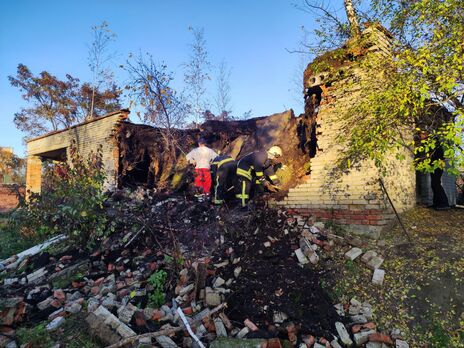 Сотрудники пожарно-спасательной части нашли под завалами тело мальчика