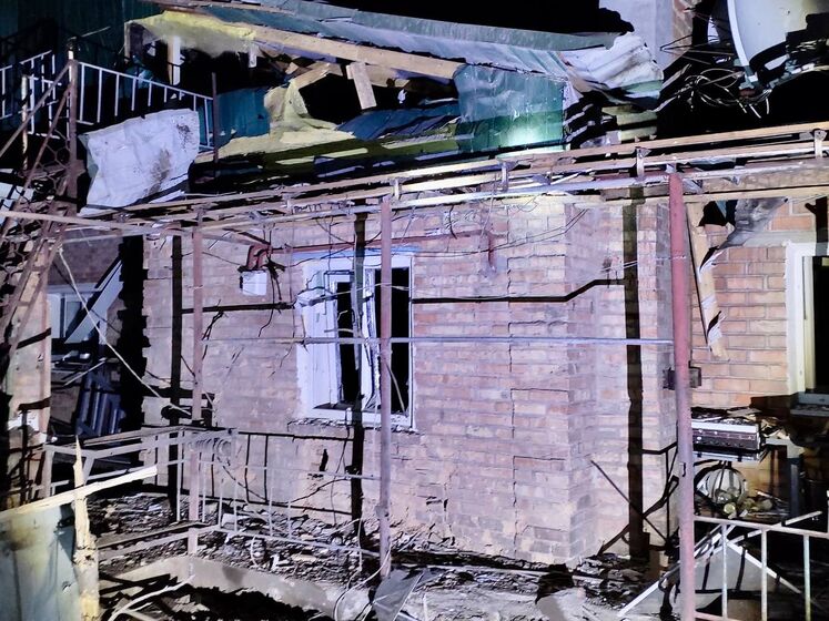 Уночі окупанти знову обстріляли Нікополь, пошкоджено житлові будинки – голова ОВА