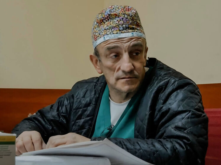 Травматолог изюмской больницы Кузнецов: У выхода из больницы висели российские дроны. Только кто выглянет из дверей, сразу начинался минометный обстрел