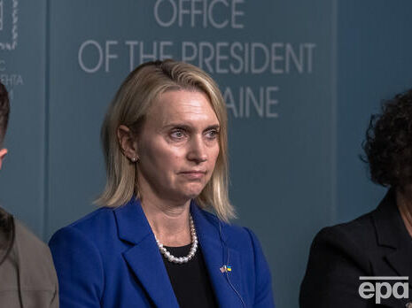 "Команда посольства США снова в укрытии". Бринк прокомментировала ракетные удары по Украине