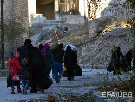 Правозащитники: Более 10 тысяч человек ночью покинули восточный Алеппо