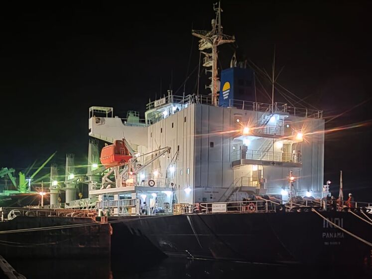 За неделю из морских портов Украины вышли 28 судов с более чем 800 тыс. тонн агропродукции на борту – Зеленский