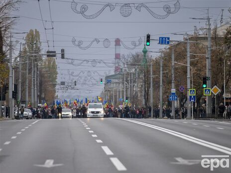 У Молдові відбулася акція протесту проти президентки й парламенту, є затримані. Фоторепортаж