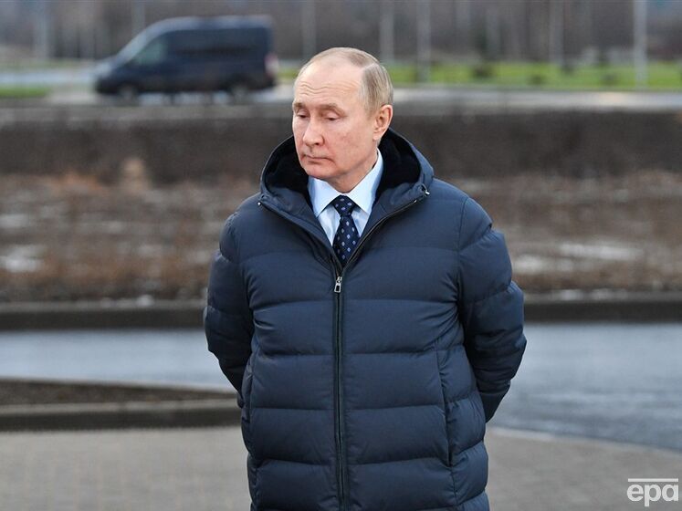 Путин не будет обращаться к участникам саммита G20 по видеосвязи, а лично не поедет из-за графика, "требующего" оставаться в РФ &ndash; Кремль