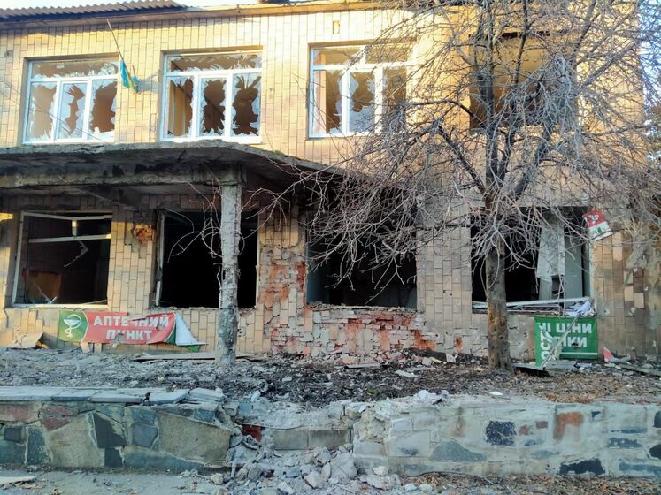 Россияне обстреляли больницу, профилакторий и роддом в Торецке