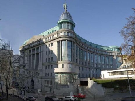 Права на будівлю головного офісу банку "Аркада" продали за 351 млн грн