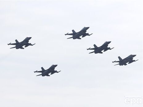 Українські пілоти можуть використовувати F-16, вважає сенатор США Ріш