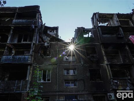 По информации Мариупольского горсовета, уничтожено более 50% многоэтажек города