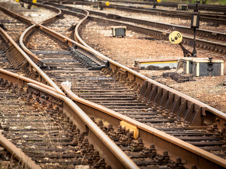 Країни учасниці угоди, зокрема, мають координувати експлуатацію залізниць