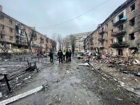 В результате удара РФ по Вышгороду пострадали десятки людей, повреждены их дома
