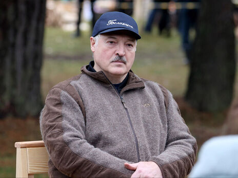 4 жовтня Лукашенко визнав, що Білорусь бере участь у війні Росії проти України