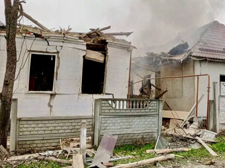 Россияне атаковали жилой квартал в Днепре, повреждены частные дома