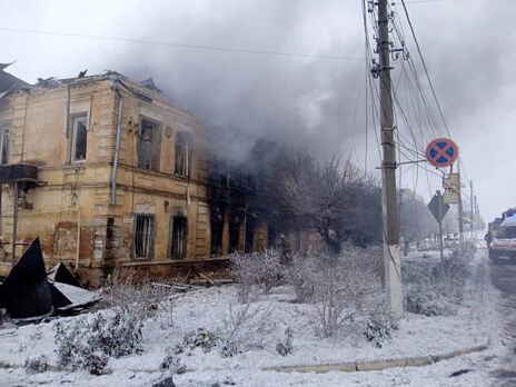 В Куриловской общине в результате обстрелов горели хозяйственные постройки, разрушены крыши двух домов