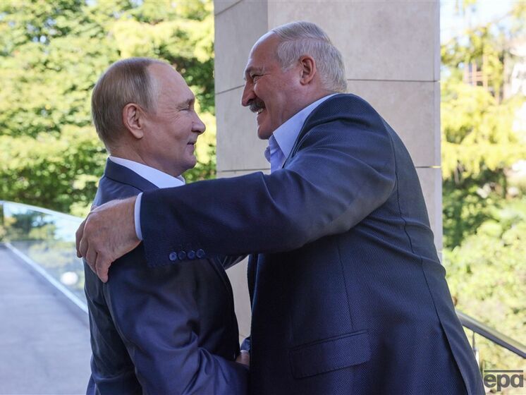 Веллер: Лукашенко давно приводит в бешенство Путина, Путин хотел бы его заменить. У них мозги разной степени хитрости