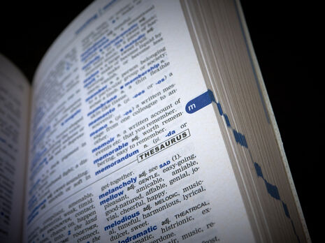 Оксфордский словарь представил три главных слова года