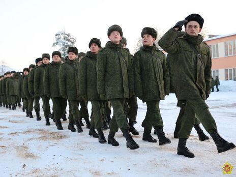 В минобороны Беларуси заявили, что боевая подготовка войск проводится планово