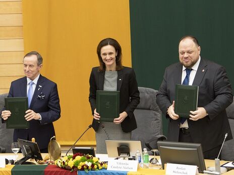 Гродський, Чмілітє-Нільсен і Стефанчук підписали спільну декларацію за підсумками XII сесії Міжпарламентської асамблеї Польщі, Литви та України