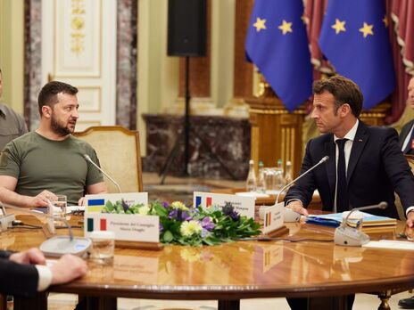 Зеленский и Макрон обсудили конференцию по поддержке Украины в Париже