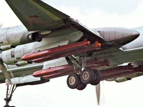 Росія встигла за час війни виготовити 240 нових ракет Х-101, пише NYT з посиланням на Скібіцького
