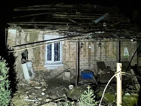 В Никополе повреждено несколько частных домов, СТО, газопровод и линии электропередач