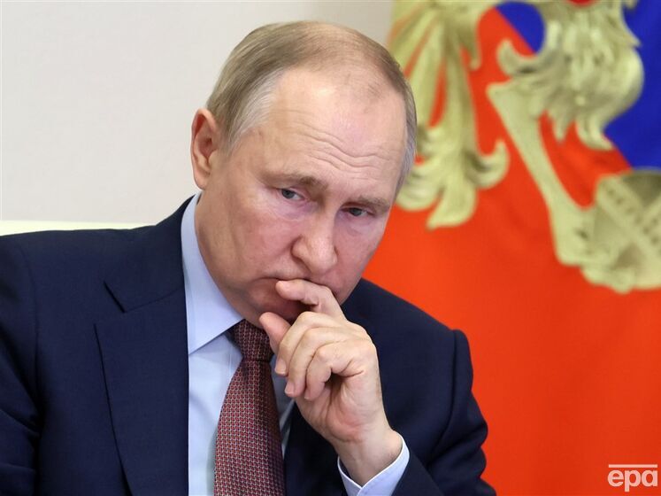 Данилов считает, что пресс-конференцию Путина отменили из-за опасений, что "вспыхнет "бавовна" или что-то бабахнет"