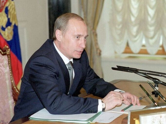 Колишній спічрайтер Путіна Галлямов: Путін протягом тривалого часу в КДБ та в апараті на федеральному й регіональному рівнях пройшов через велику кількість принижень. Найімовірніше, тоді він зненавидів увесь світ