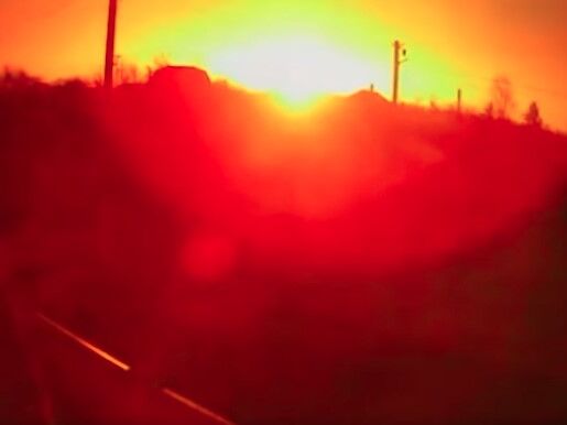 Уночі російські ракети влучили в об'єкт "Нафтогазу" у Харківській області, спалахнула масштабна пожежа. Відео