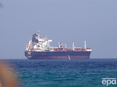 За тиждень морський імпорт підсанкційної російської нафти скоротився на 54% – Bloomberg