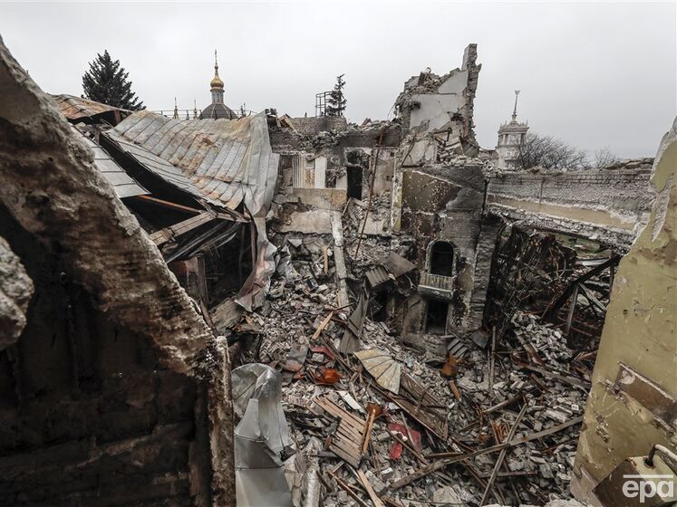 У Маріуполі окупанти знесли половину драмтеатру, розбомбленого ними у березні – Андрющенко