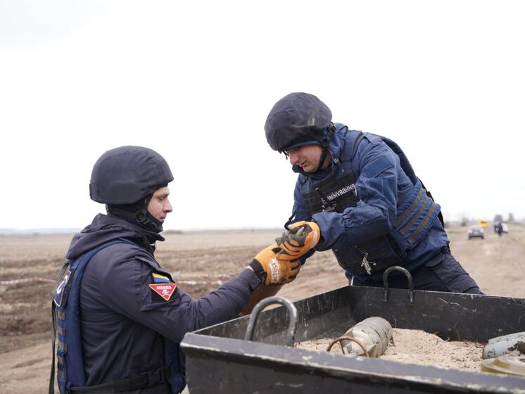В Киевской области снова тренируют саперов, жителей предупреждают о звуках взрывов