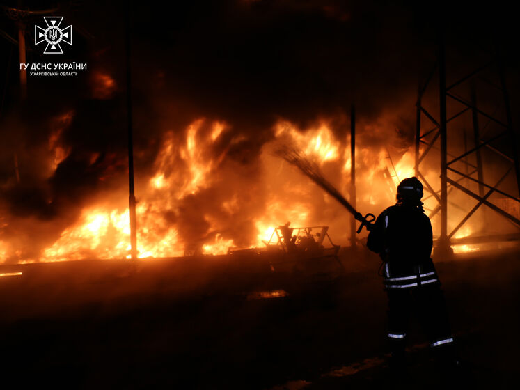 У Харкові та області через обстріли були пожежі на об'єктах критичної інфраструктури – ДСНС