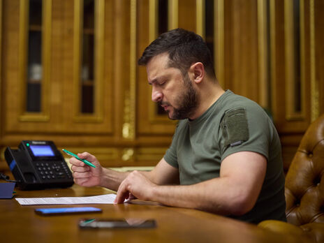 Першу телефонну розмову 24 лютого Зеленський провів із Байденом, зазначив Никифоров