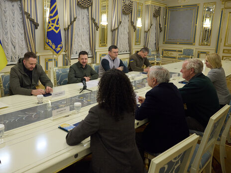 Зеленський 6 січня у Києві провів зустріч із сенаторами США Кінгом і Рідом