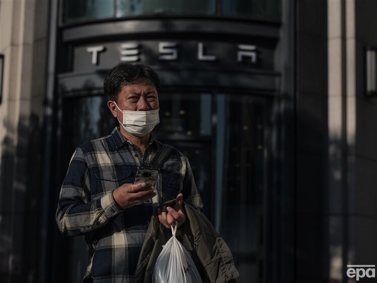 У Китаї власники Tesla вийшли на протести через зниження цін на ці автомобілі