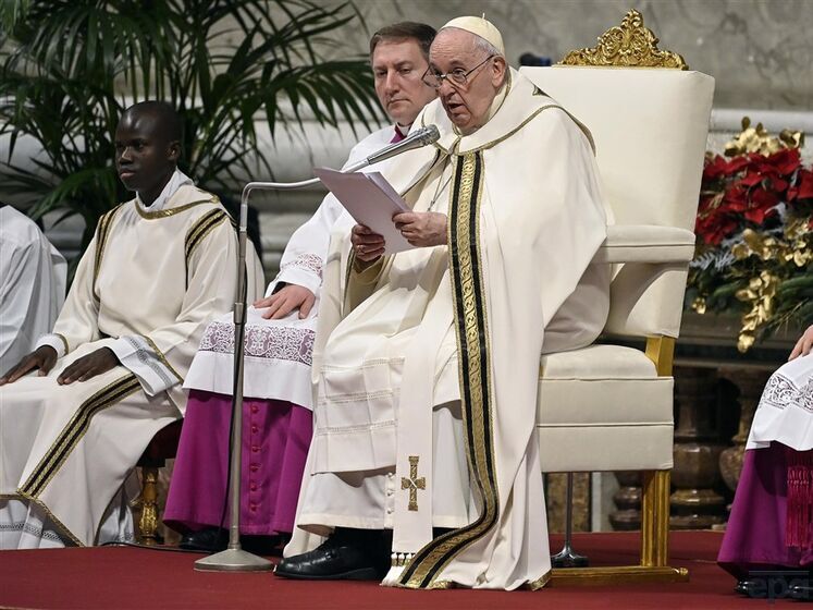 Папа Франциск заявив про "злочин проти Бога і людей" в Україні та загрозу ядерної війни