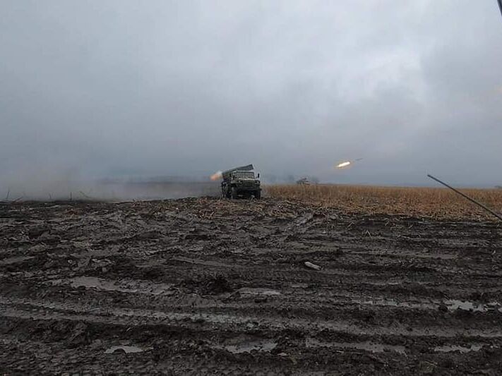 Упродовж доби окупанти обстріляли позиції ЗСУ і населені пункти у восьми областях України, основні зусилля ворог зосередив на Донбасі – Генштаб ЗСУ