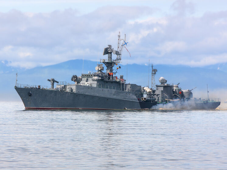 У ВМС України розповіли, скільки кораблів РФ тримає в Чорному й Азовському морях