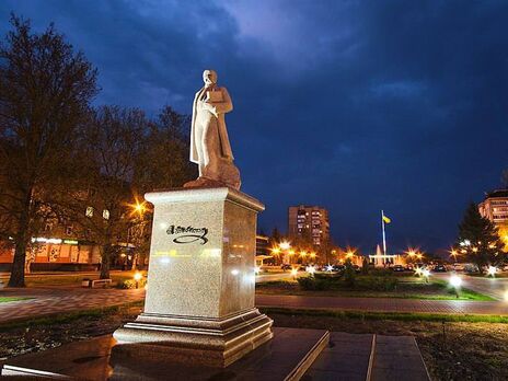 Росіяни знесли пам'ятник Шевченку в окупованому Мелітополі – мер