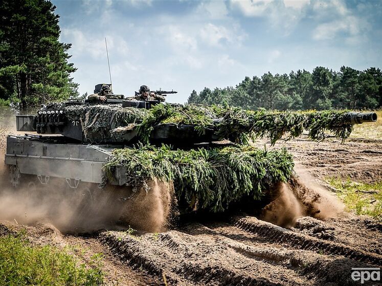 Шольц готов дать Украине танки, если США сделают то же самое – СМИ
