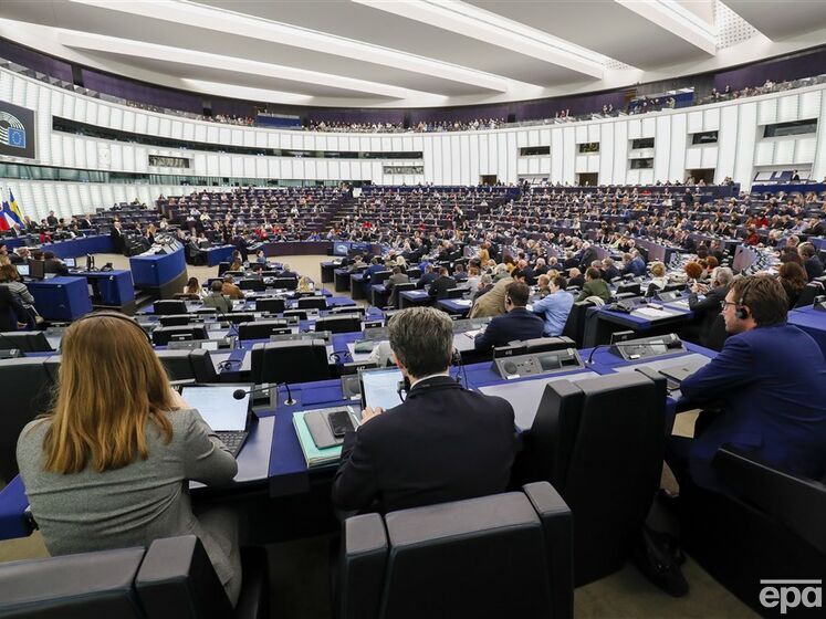Проти створення трибуналу щодо російської агресії проголосувало 19 євродепутатів, зокрема з Німеччини, Франції, Італії та Латвії. Cписок