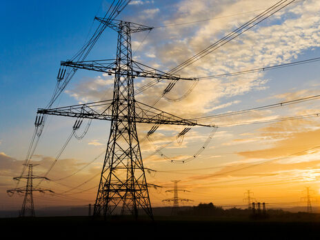 В Україні зберігається значний дефіцит потужності електроенергії, один із блоків ТЕС на ремонті – 