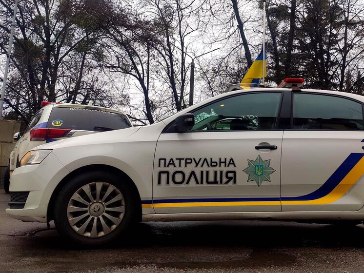 Начальника патрульних Львівської області усунули з посади після відео з подарованою спецперепусткою