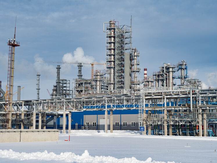 У Білорусі вночі сталася пожежа на Мозирському нафтопереробному заводі