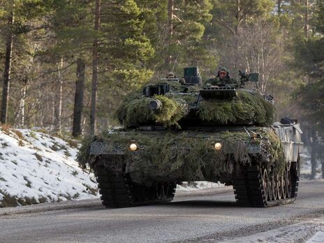 Німецькі танки можуть доправити в Україну до кінця березня, зазначив Der Spiegel