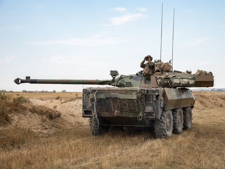 Колісні танки від Франції мають прибути наступного місяця