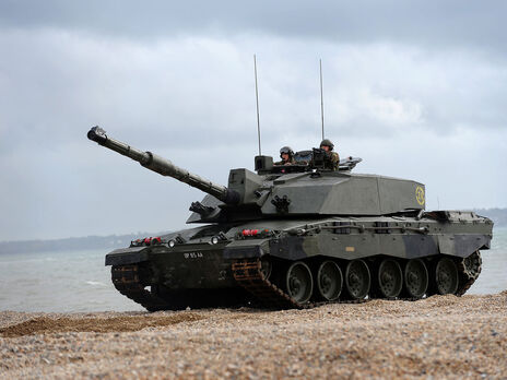 Великобританія передасть для ЗСУ 14 танків Challenger 2
