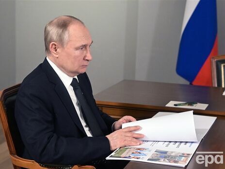 Ющенко отметил, что "наибольшей проблемой Путина будет, в какой висок стреляться: в левый или в правый"